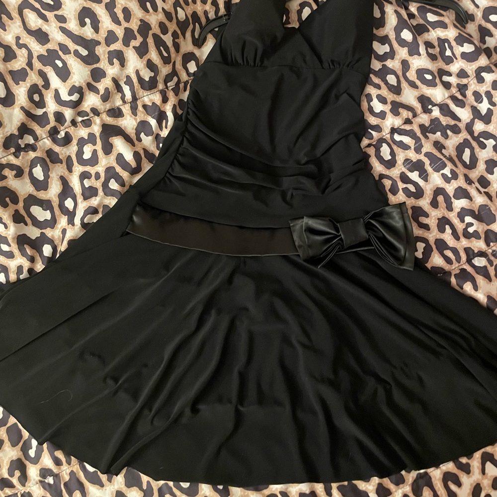 Black halter dress 👗